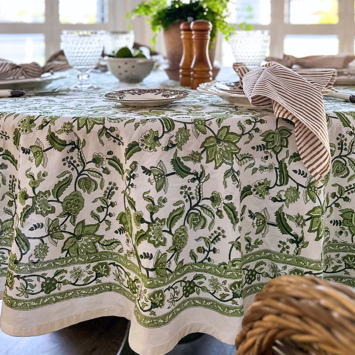 Green Red Abstract Line Morden Rectangle Tablecloth