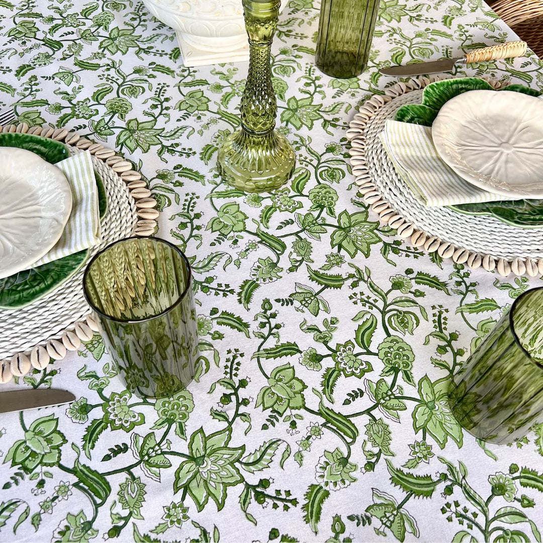 green round tablecloth